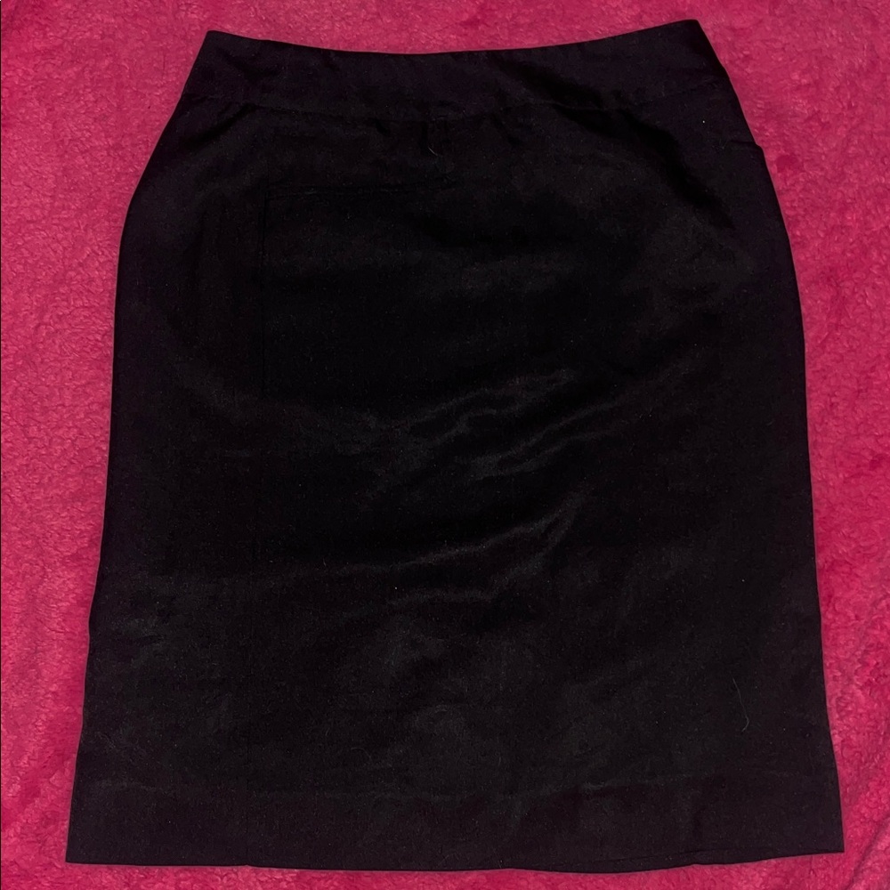 HP Classic Black Pencil Skirt